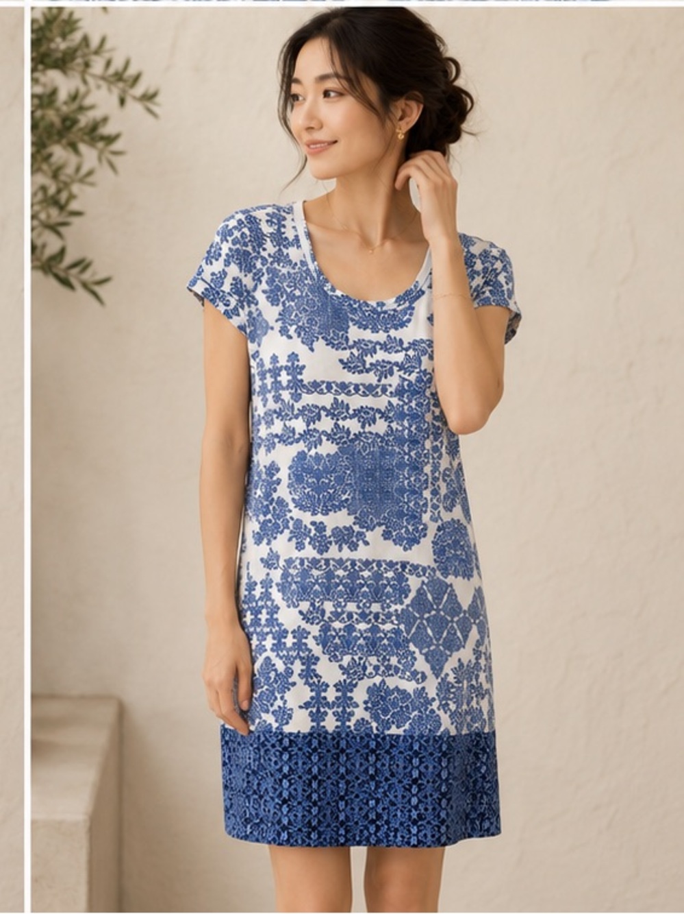 Tommy Bahama Blue & White Short Sleeve Scoop Neck Print dress